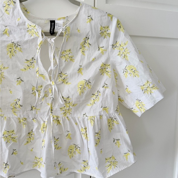 H&M Yellow Floral Cotton Blouse Peplum Tie Front Short Sleeve Top S - Picture 3 of 9
